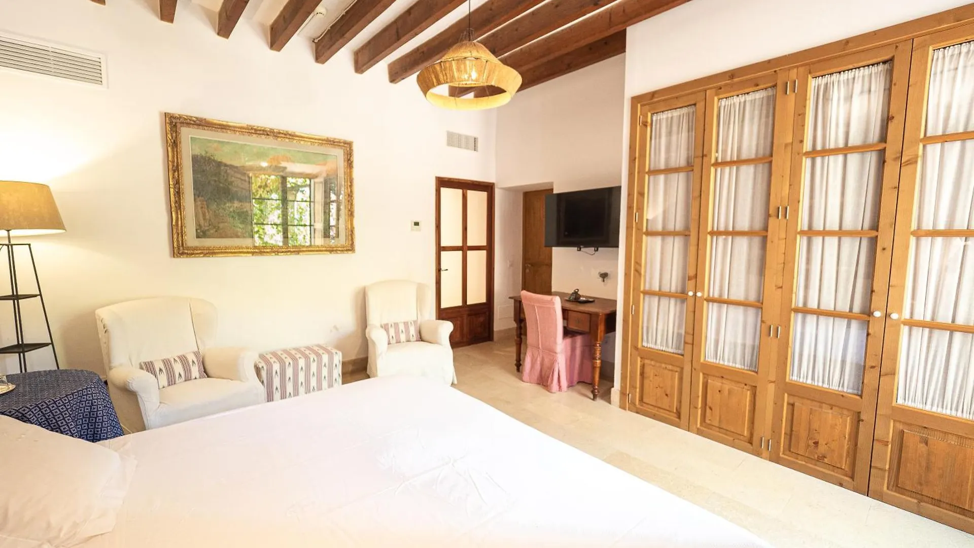 Finca Es Cabas Santa Maria del Cami  Gasthof